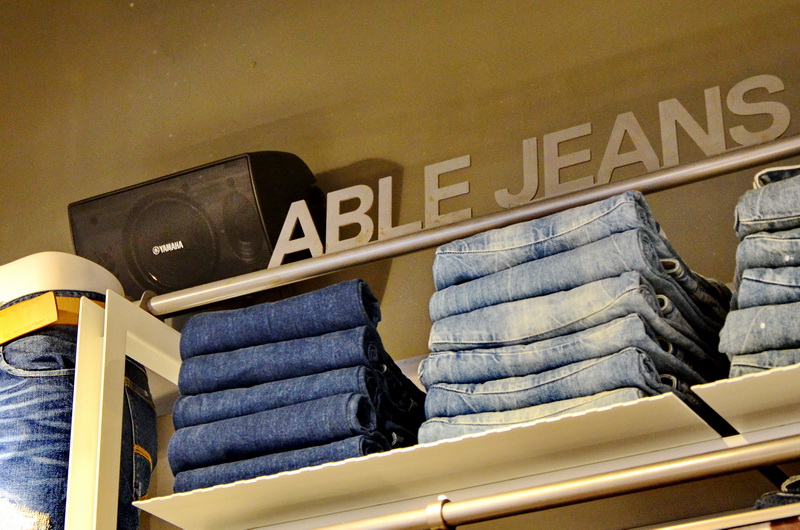 ABLE JEANS正大广场旗舰店——BBIN宝盈集团MA2030的时尚之旅